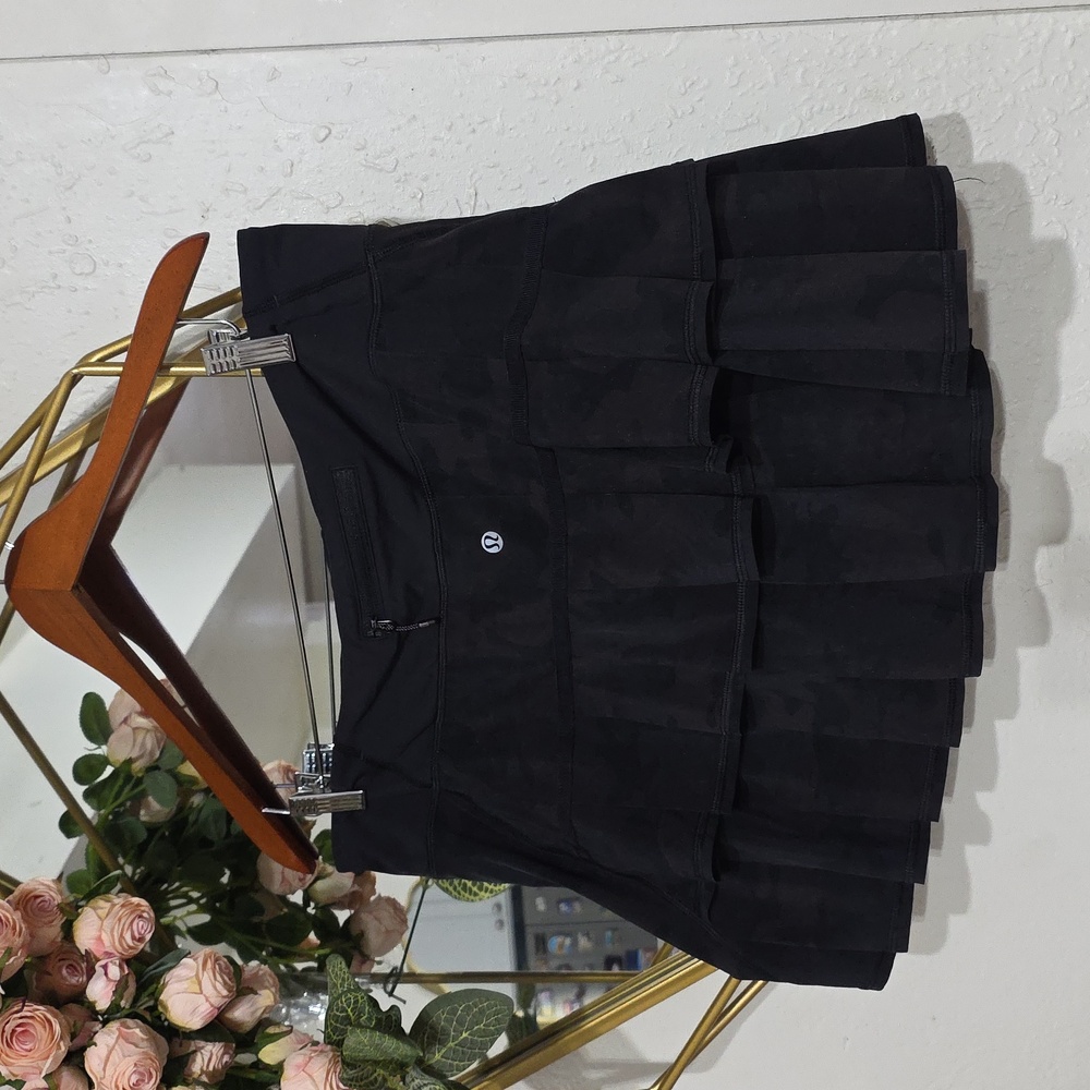 Lululemon Black Women's Skort - Athletic A-Line Tennis Skirt Size 12 - Picture 3 of 7